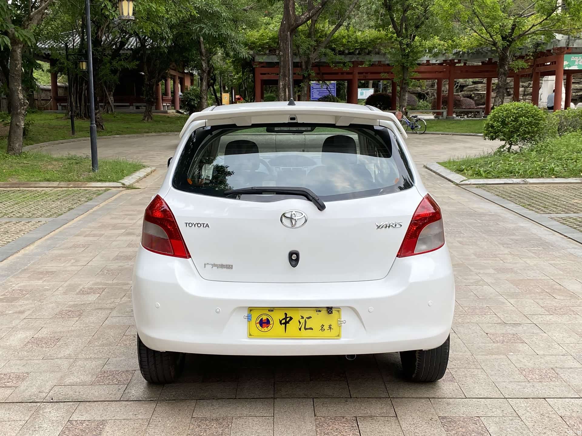 Toyota 1.6E, 2012 8