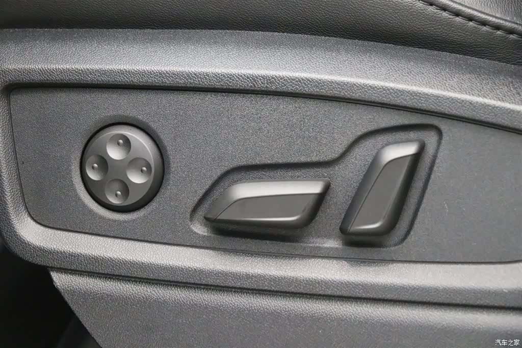 Audi Q5L, 2022 12