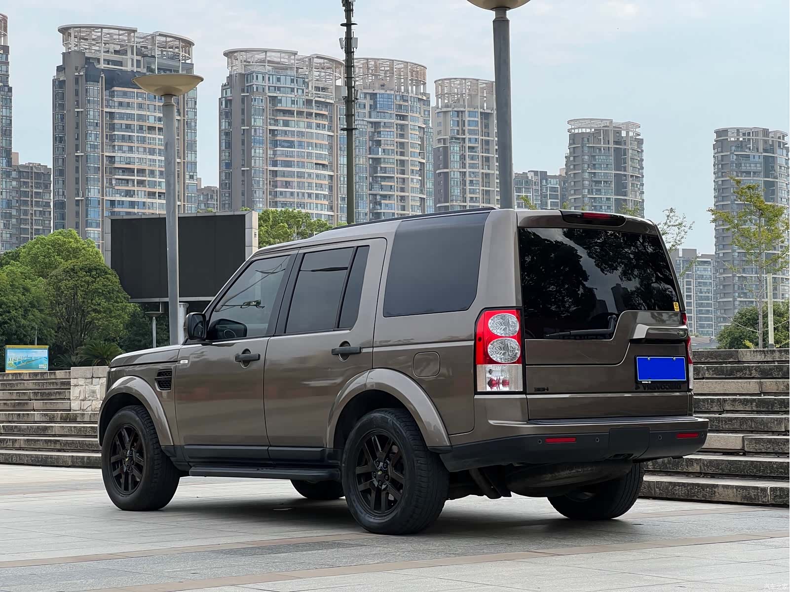 Land Rover Discovery, 2010 все фото