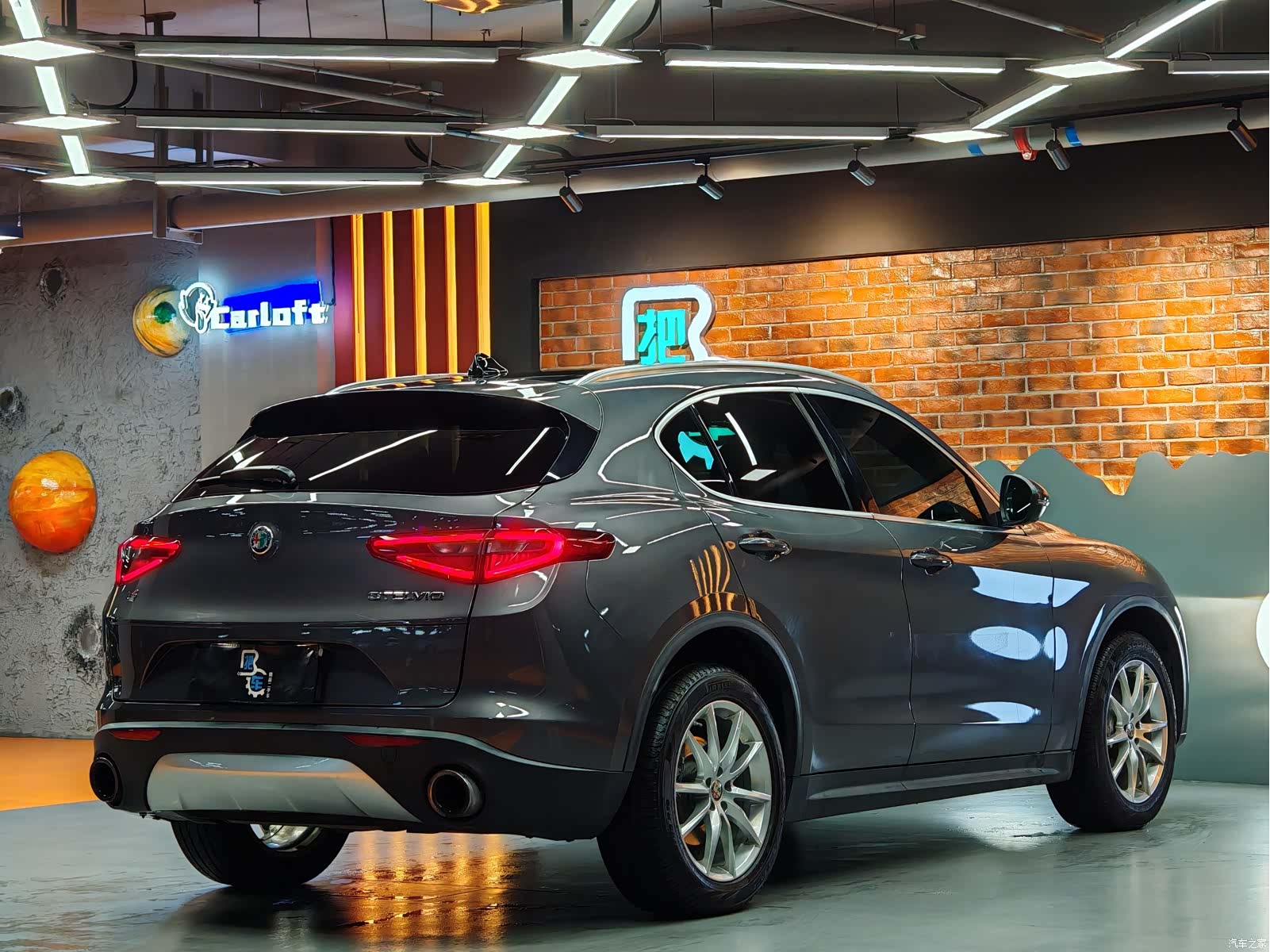 Alfa Romeo Stelvio, 2018 11