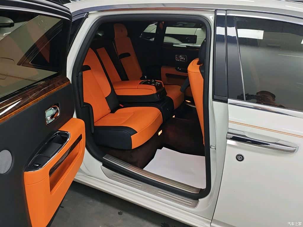 Rolls-Royce Ghost, 2014 8