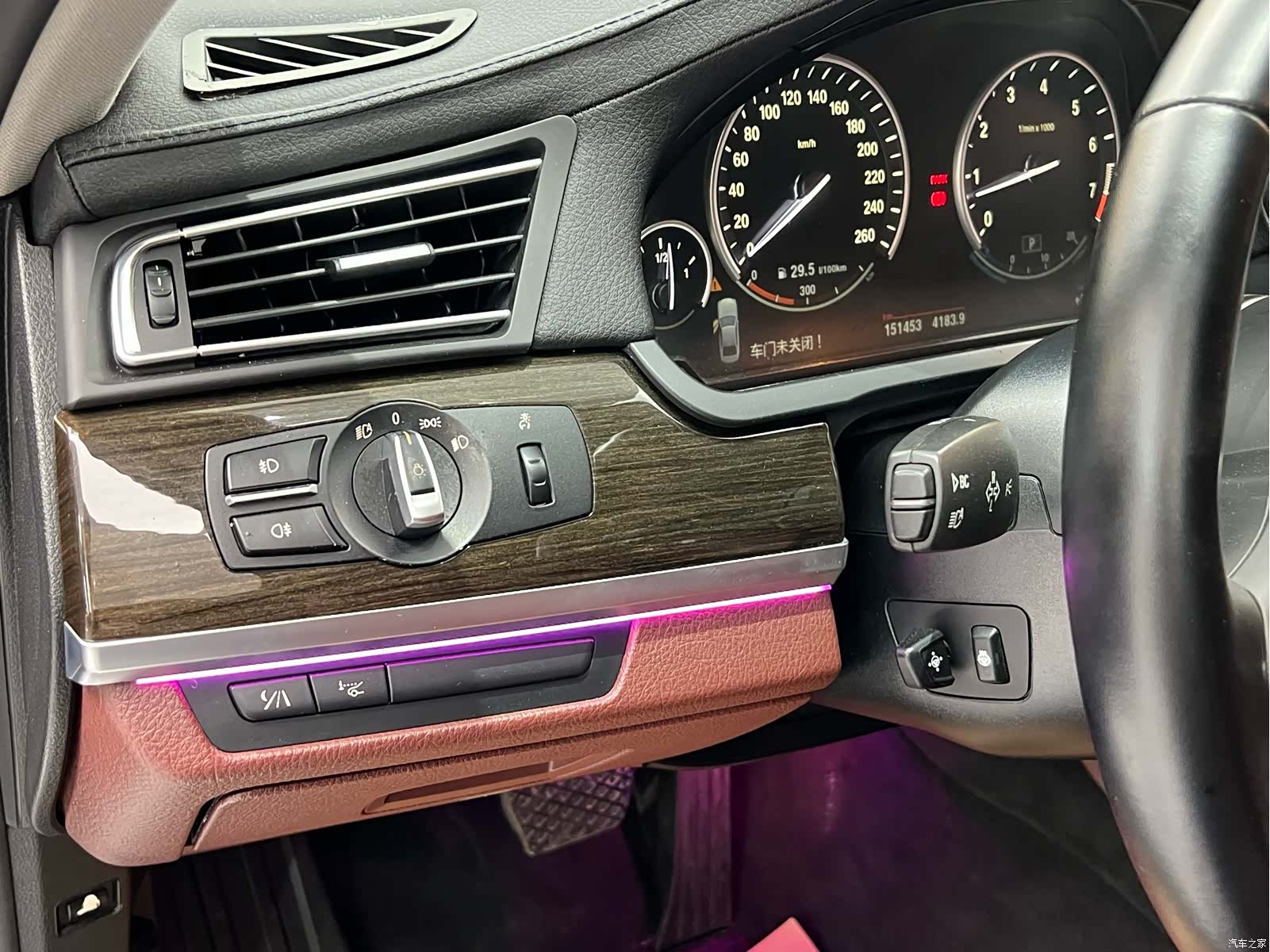 BMW 7 Series, 2012 16