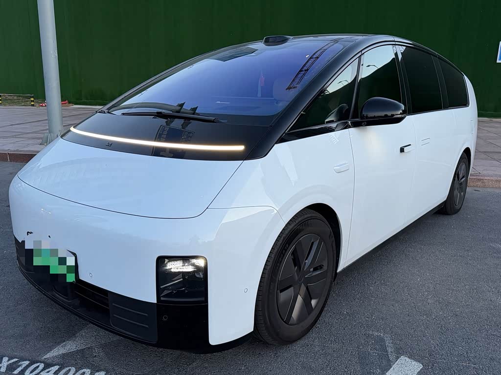 Li Auto MEGA