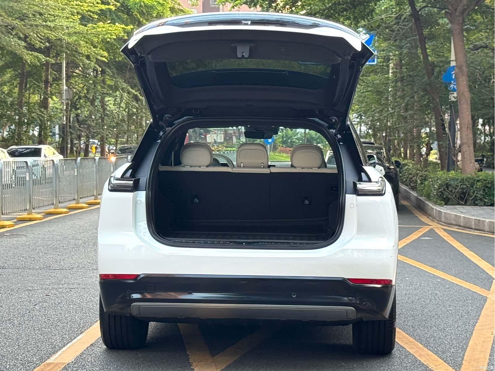 NIO ES7, 2022 15