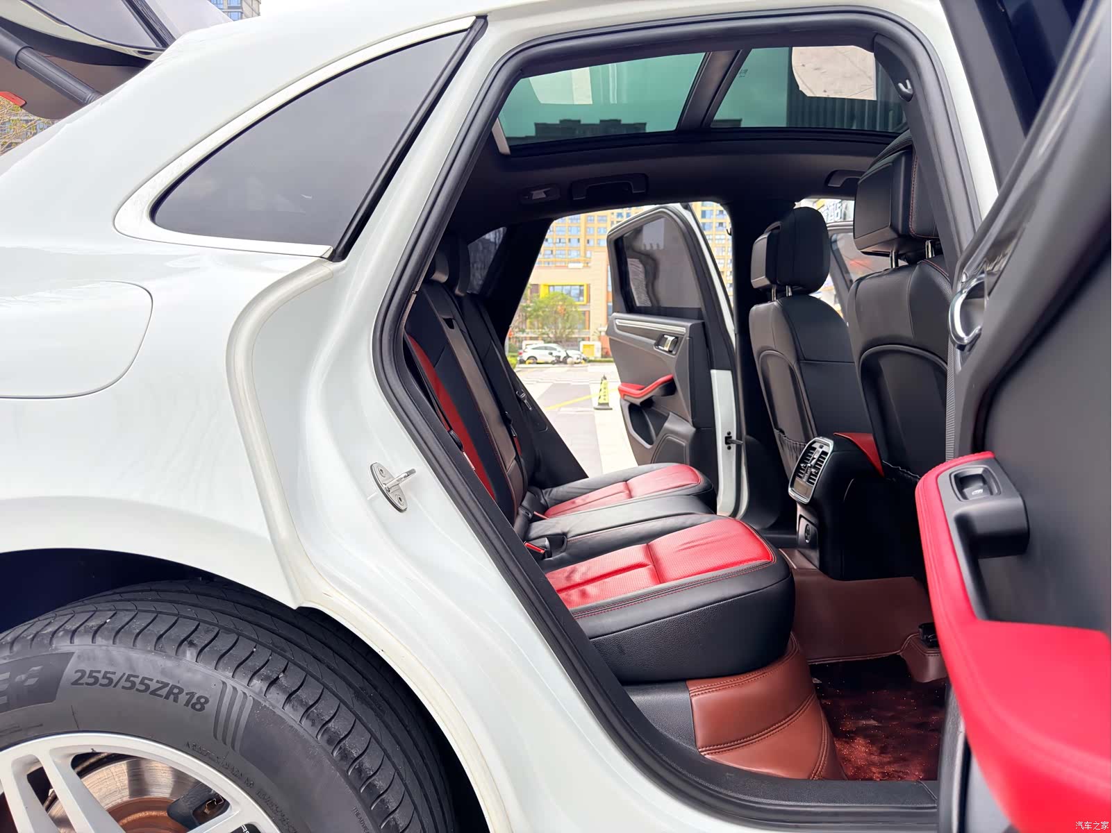 Porsche Macan, 2017 11