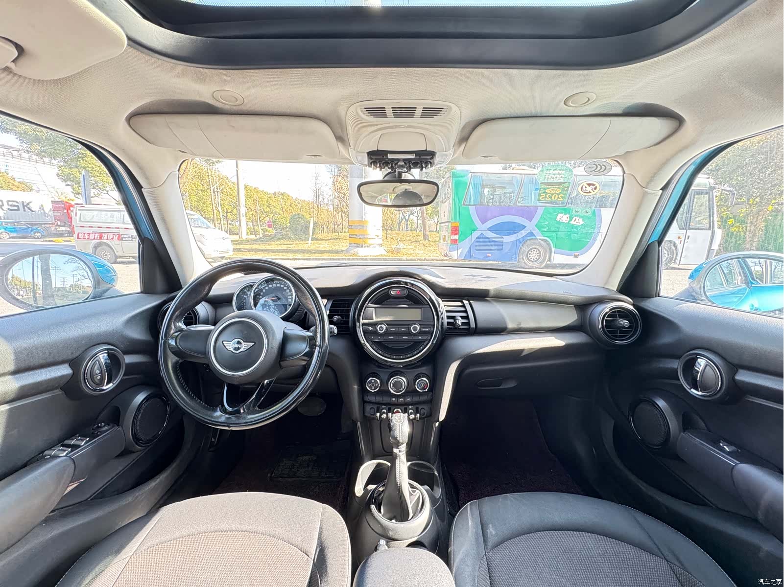 Mini ONE, 2015 9