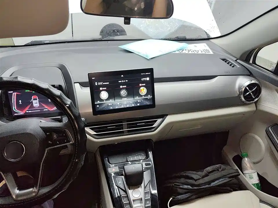 BYD Yuan Pro BYD Yuan Pro