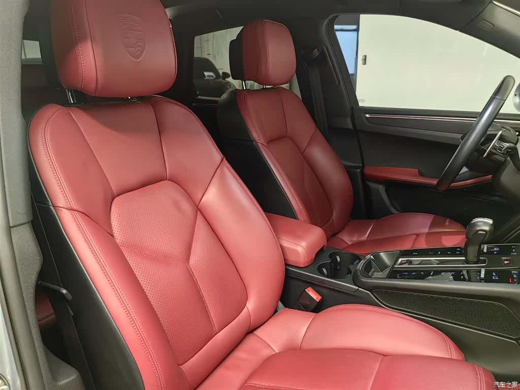 Porsche Macan, 2023 11