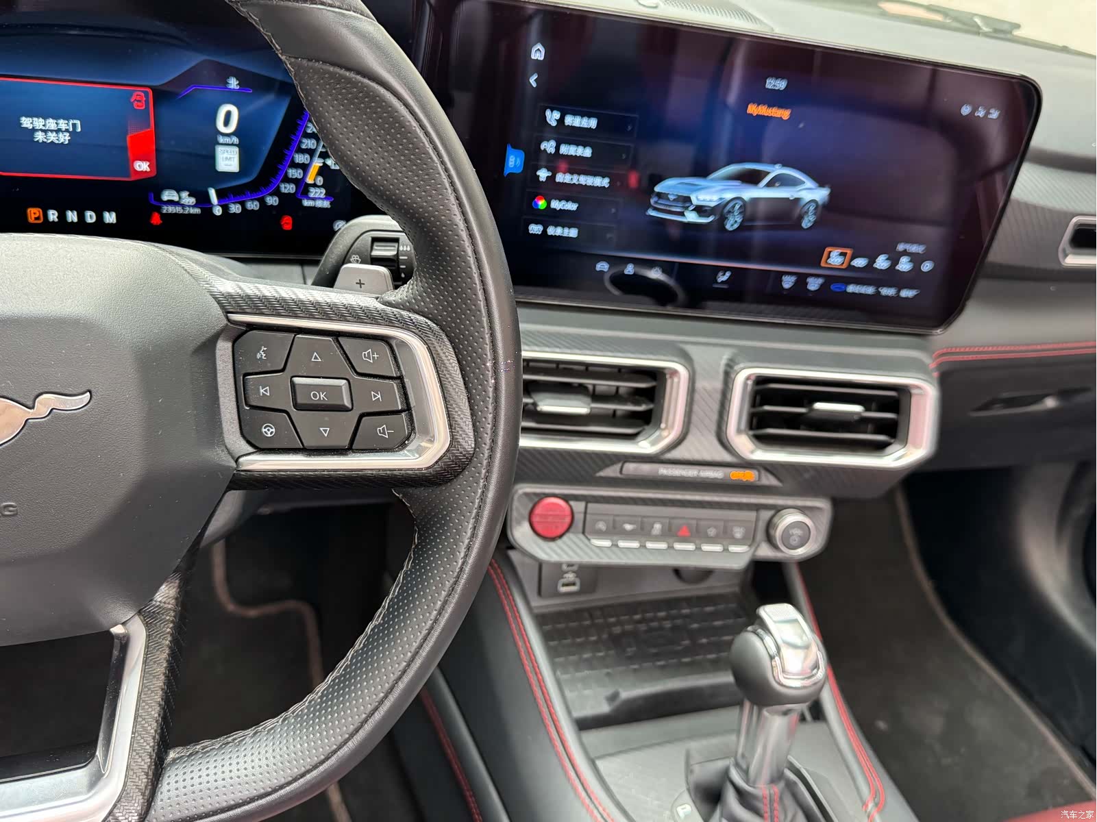 Ford Mustang, 2025 10