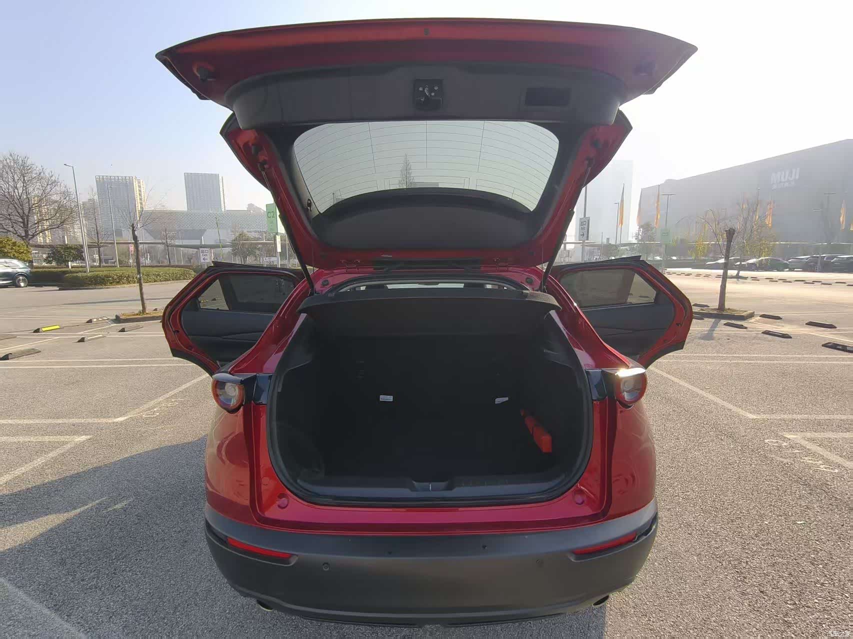 Mazda CX-30, 2022 8