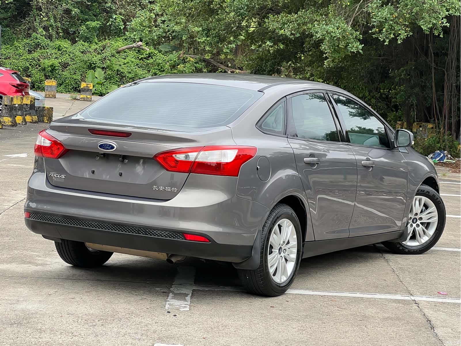 Ford Focus, 2014 4