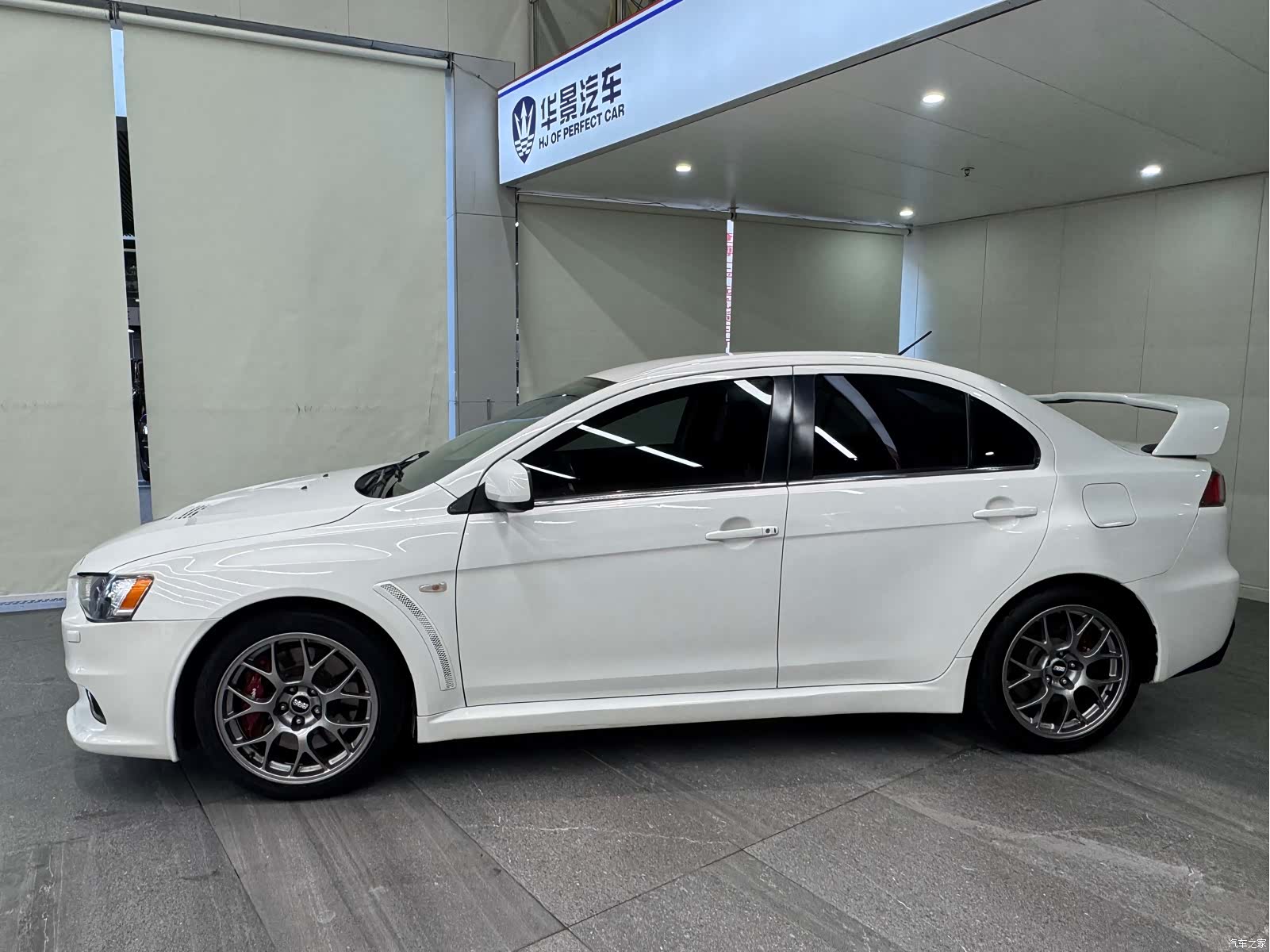 Mitsubishi LANCER, 2009 7