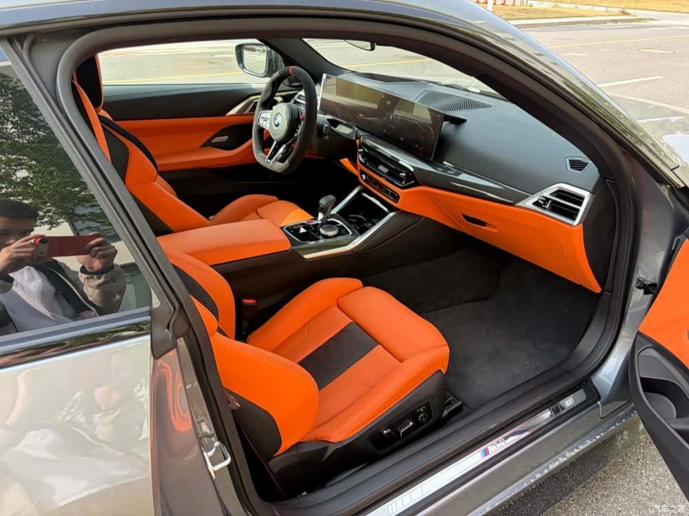 BMW M4, 2025 3