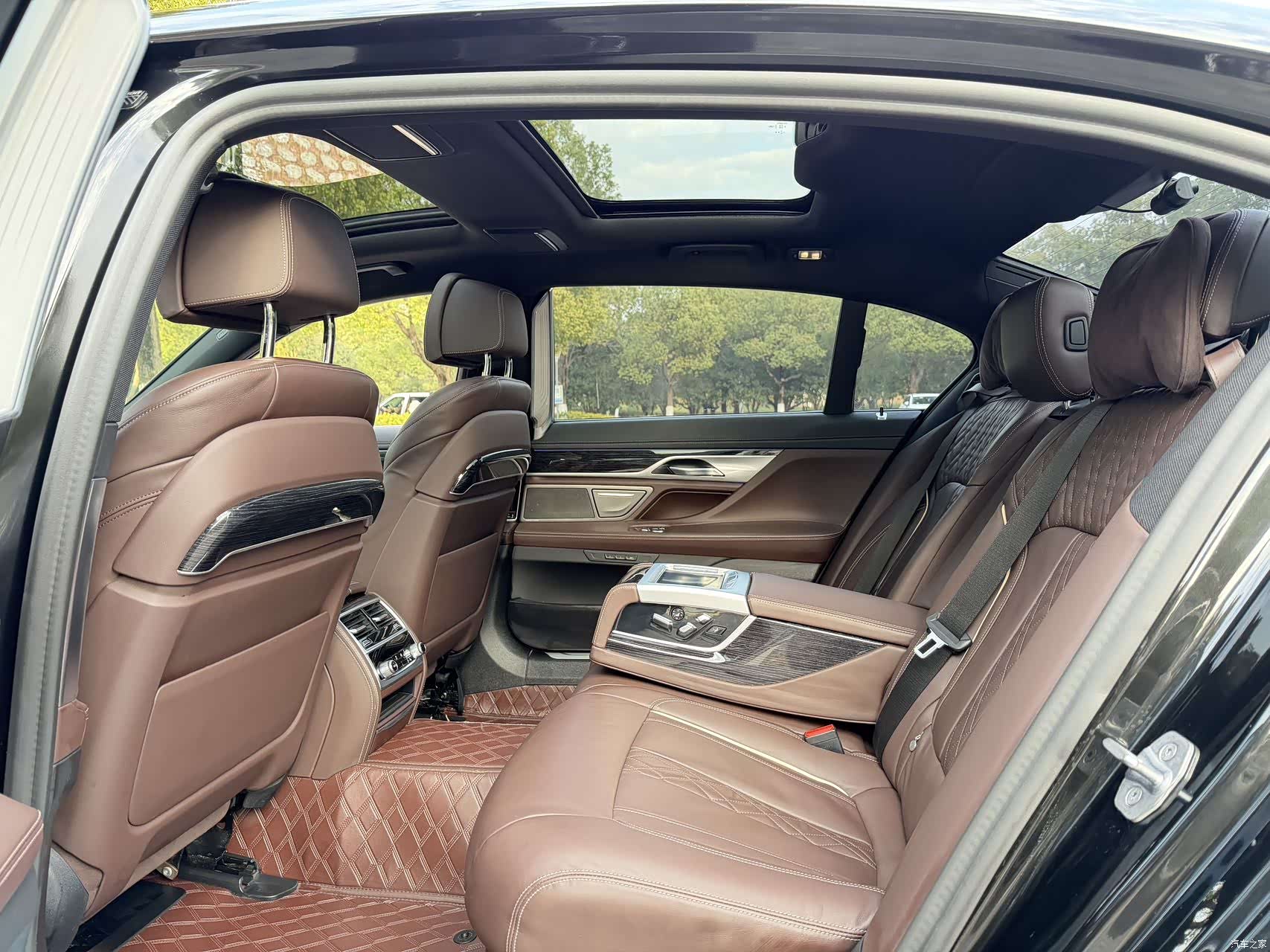 BMW 7 Series, 2021 11