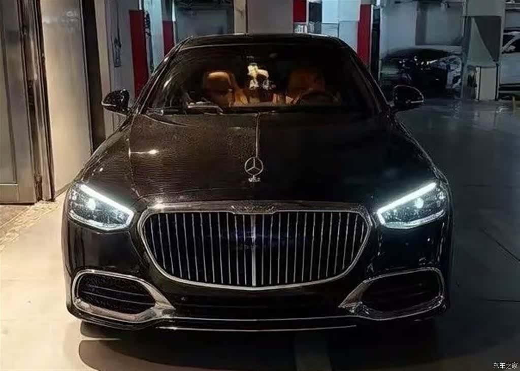 Maybach S-Class, 2023 2