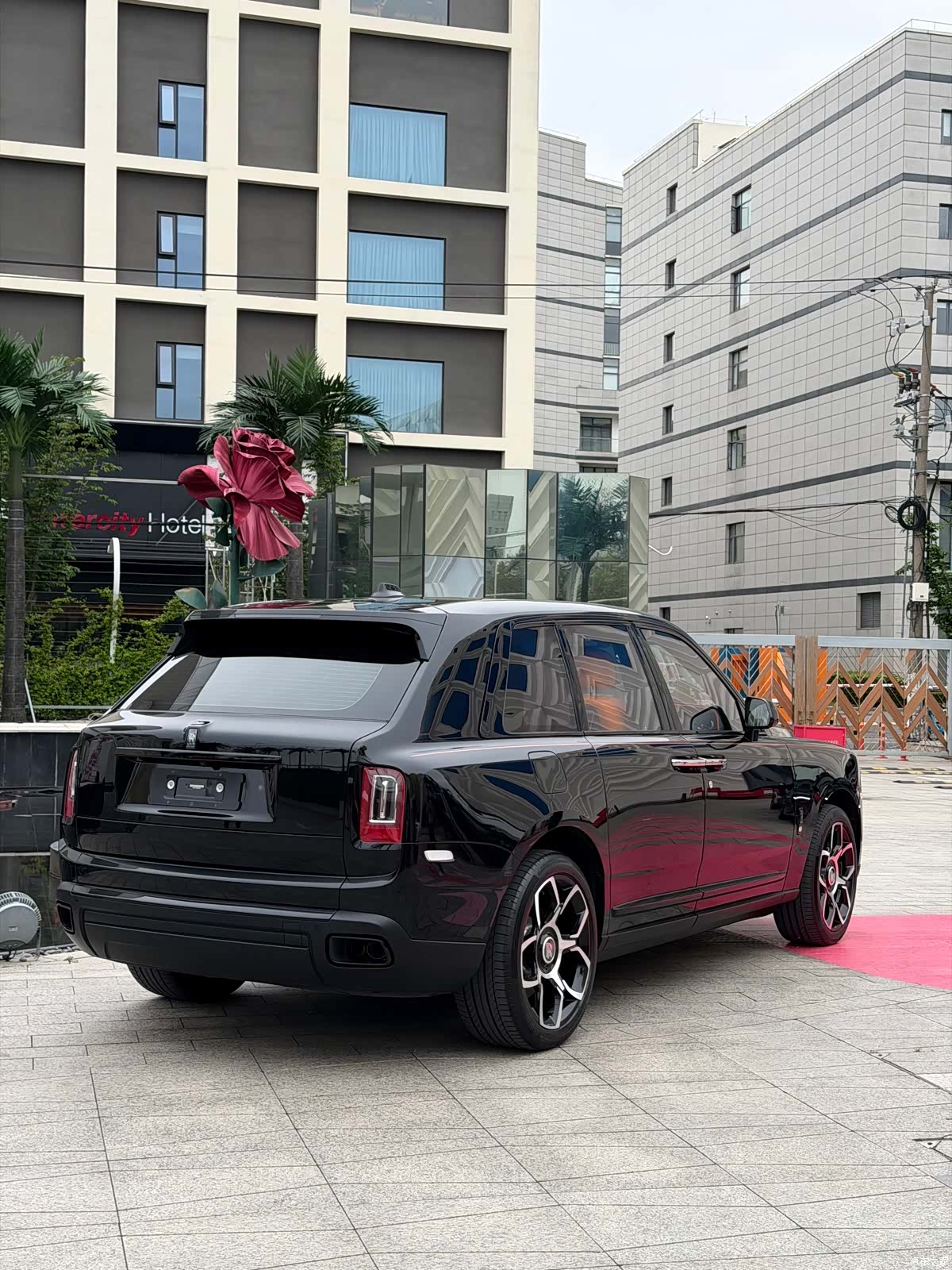 Rolls-Royce Cullinan, 2022 11