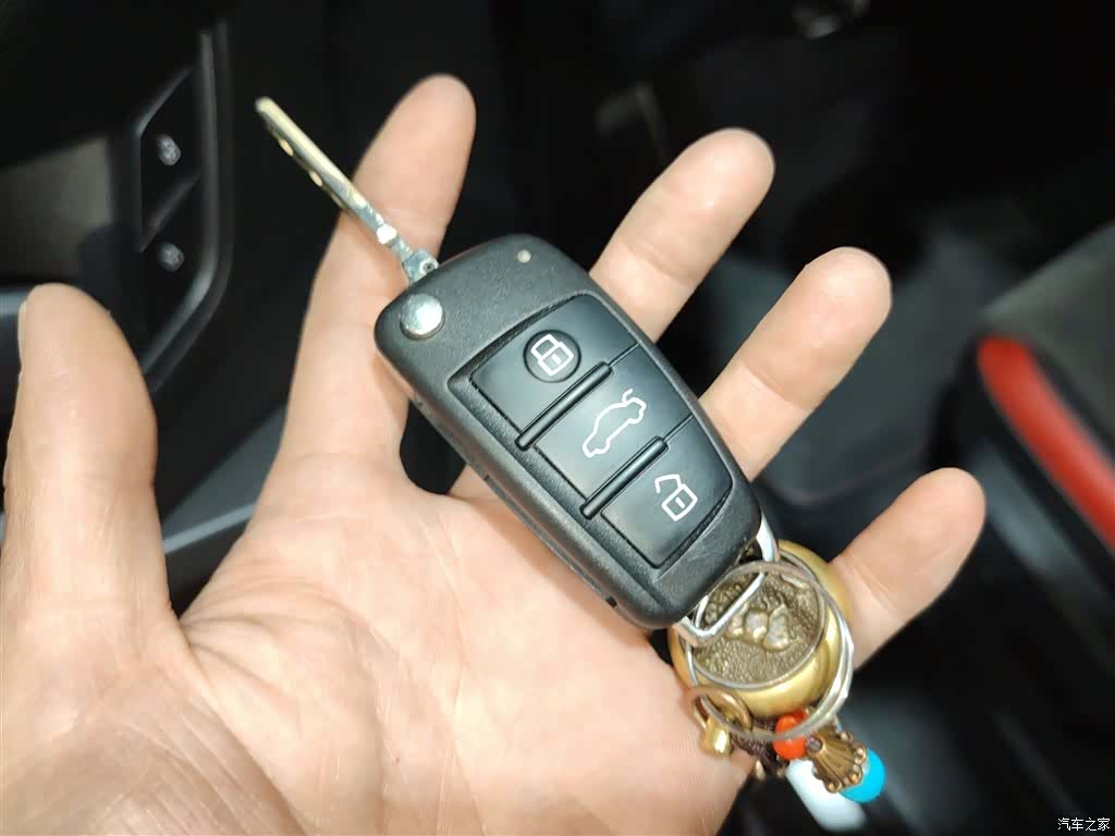 Audi Q3, 2022 9