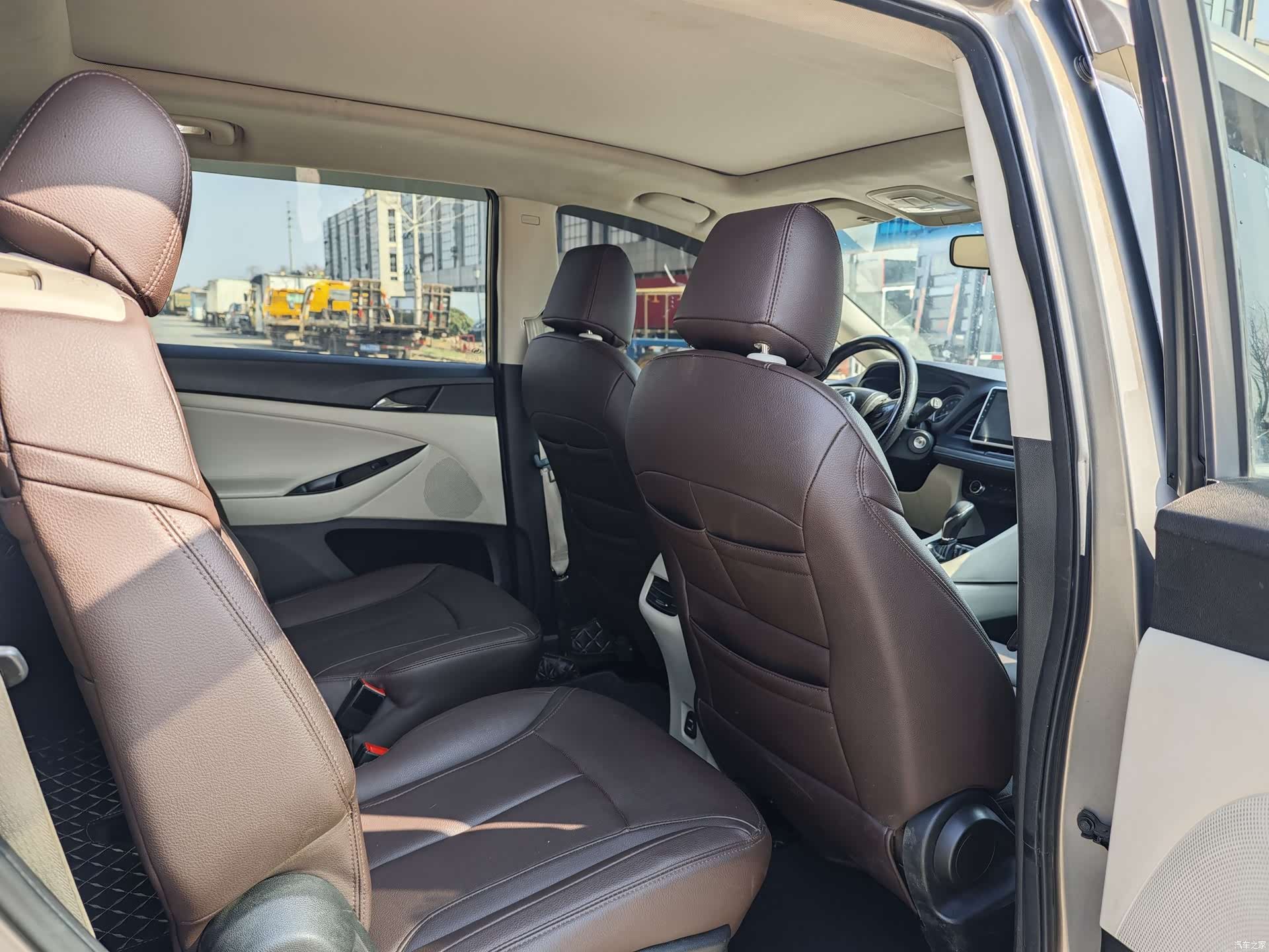 Buick GL6, 2017 9