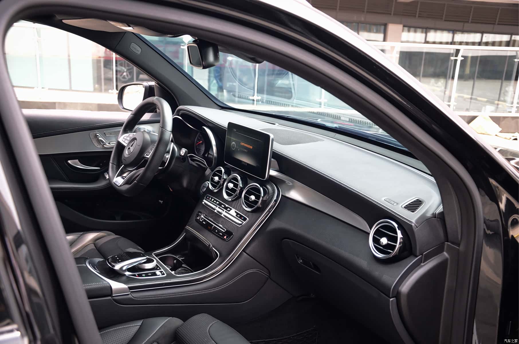Mercedes-Benz GLC, 2019 24