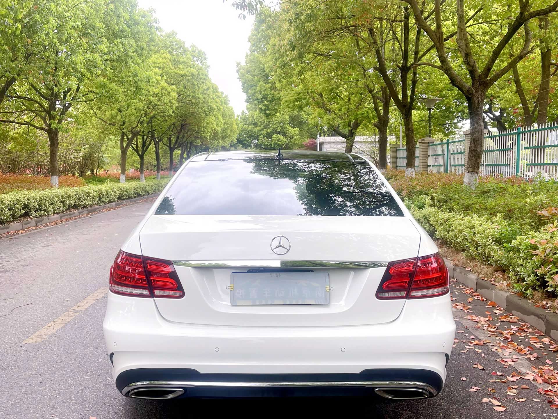Mercedes-Benz E-Class, 2015 18