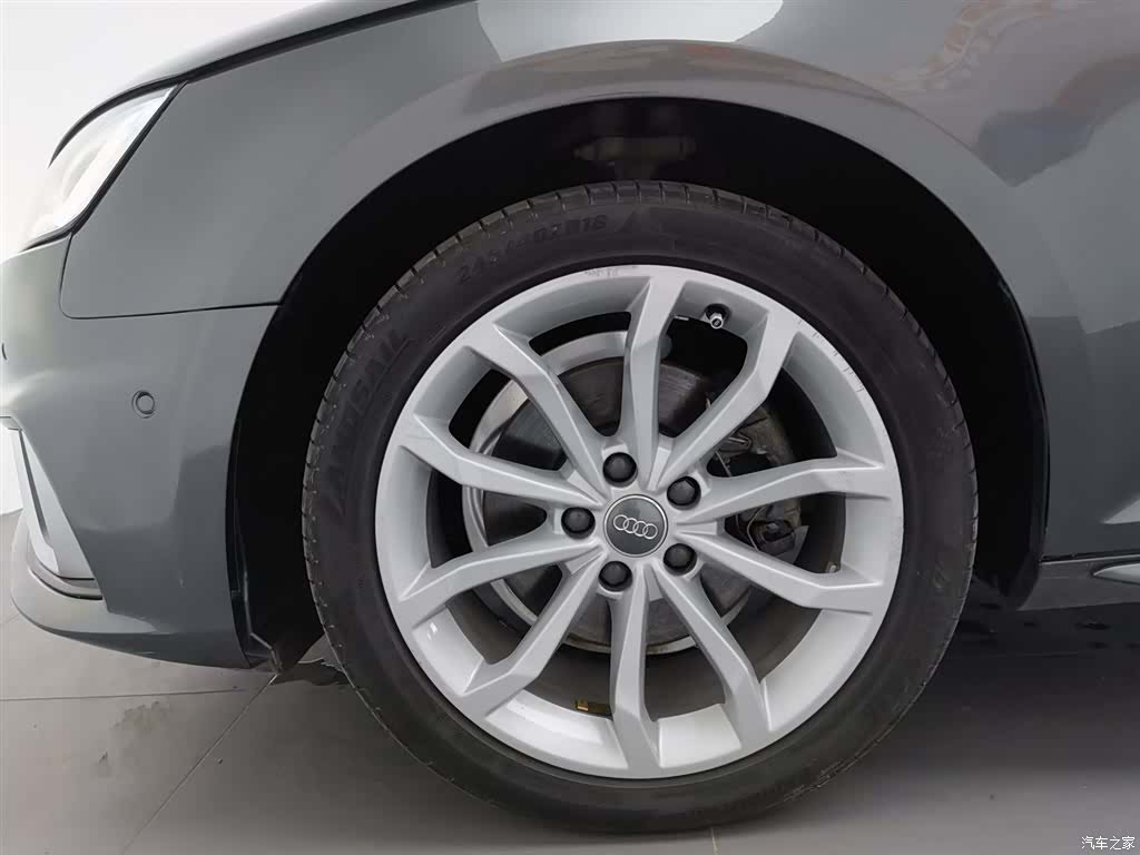 Audi A4L, 2020 17