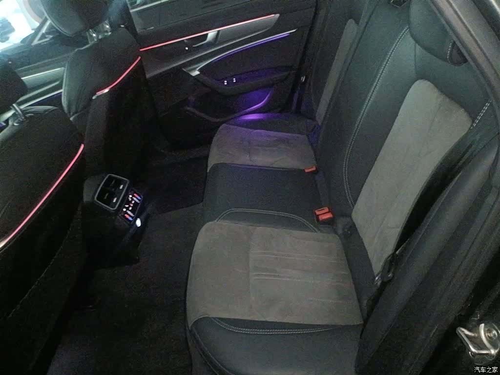 Audi A6L, 2021 13