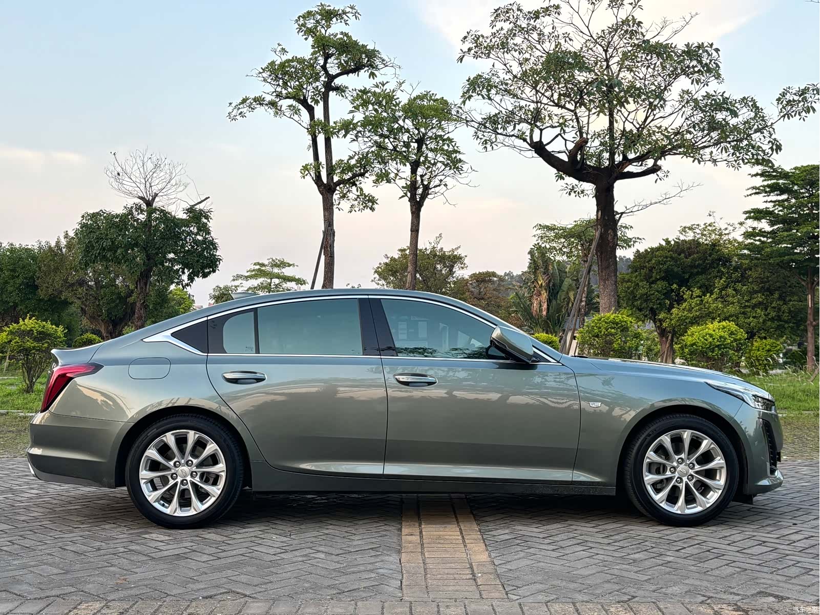 Cadillac CT5, 2024 16