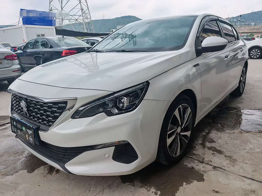 Peugeot 408