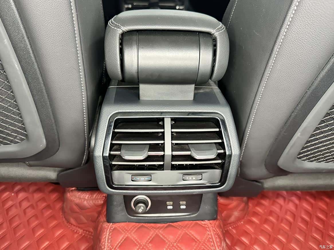 Audi Q3, 2023 26