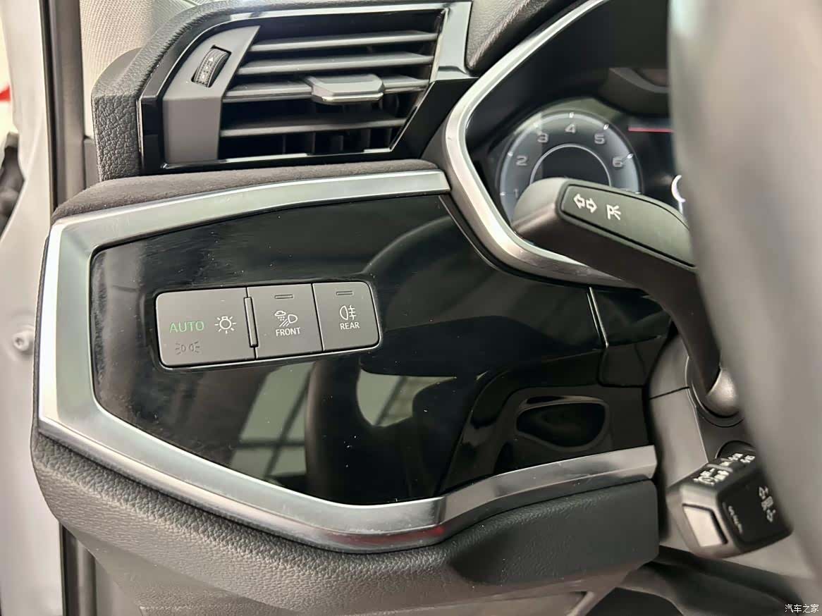 Audi Q3, 2023 24