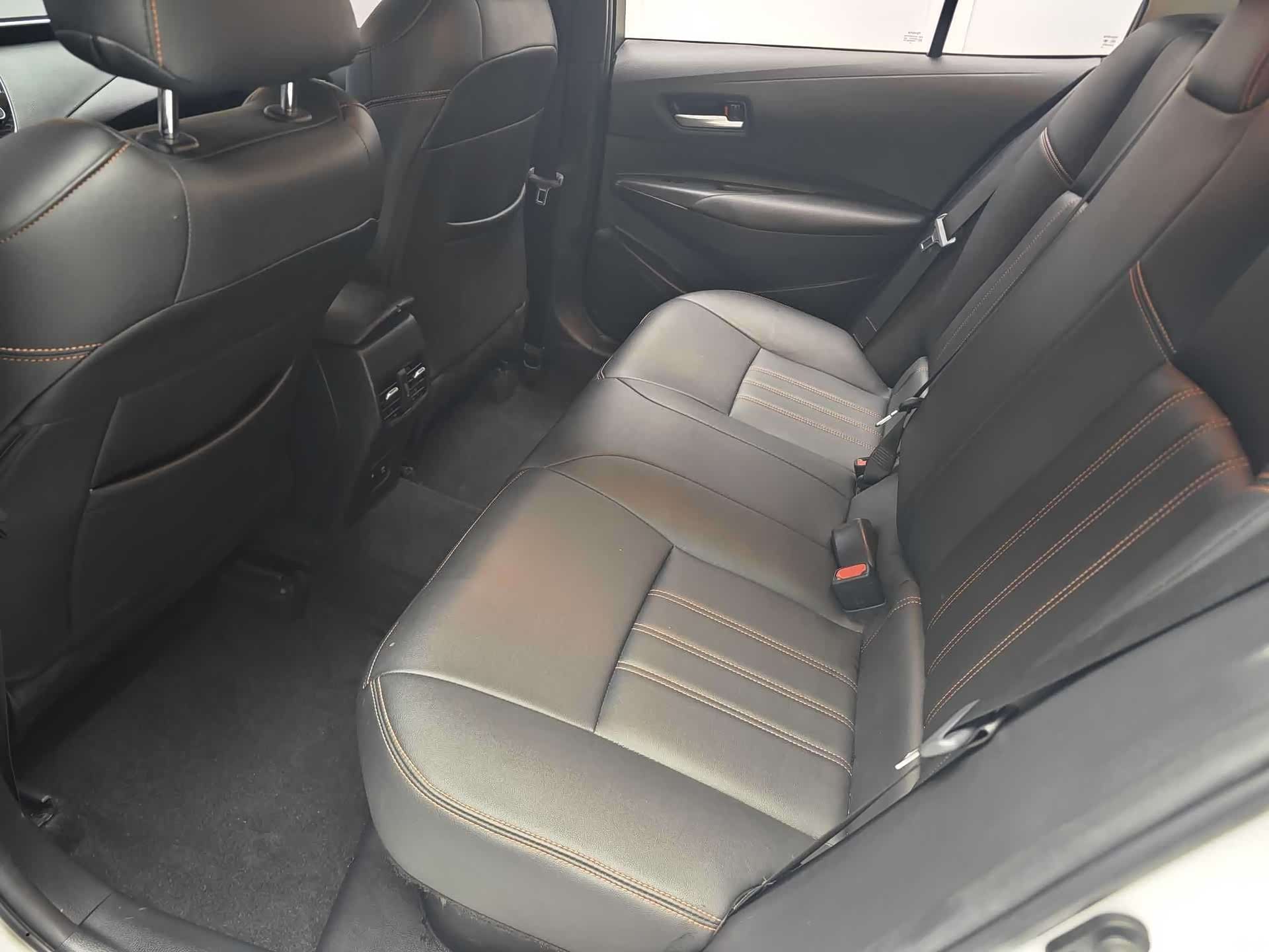 Toyota Corolla, 2022 все фото