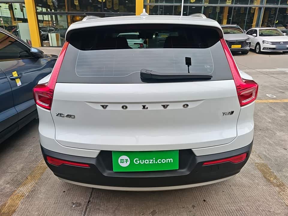 Volvo XC40
