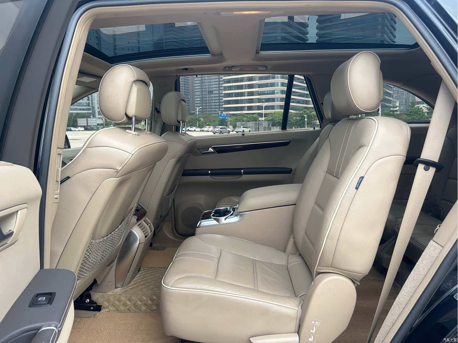 Mercedes-Benz R-Class, 2012 8