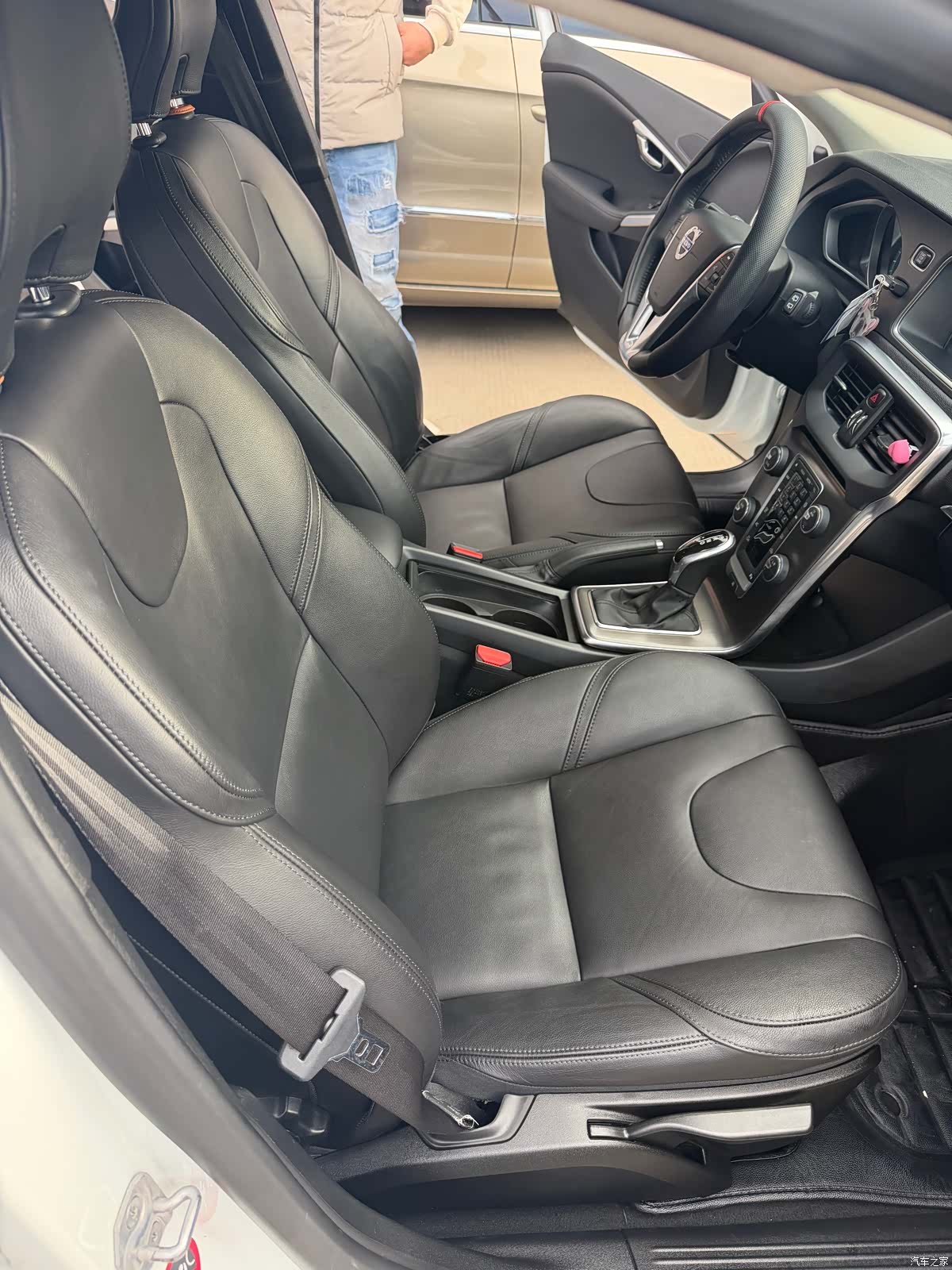 Volvo V40, 2014 9