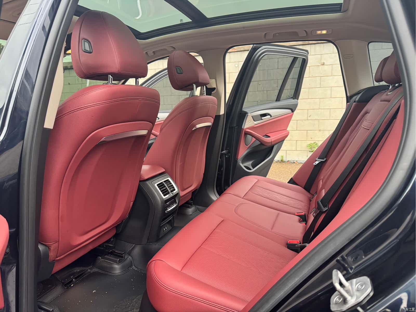 BMW iX3, 2022 11