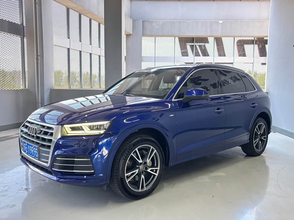 Audi Q5L 2018 40 TFSI Fashion V