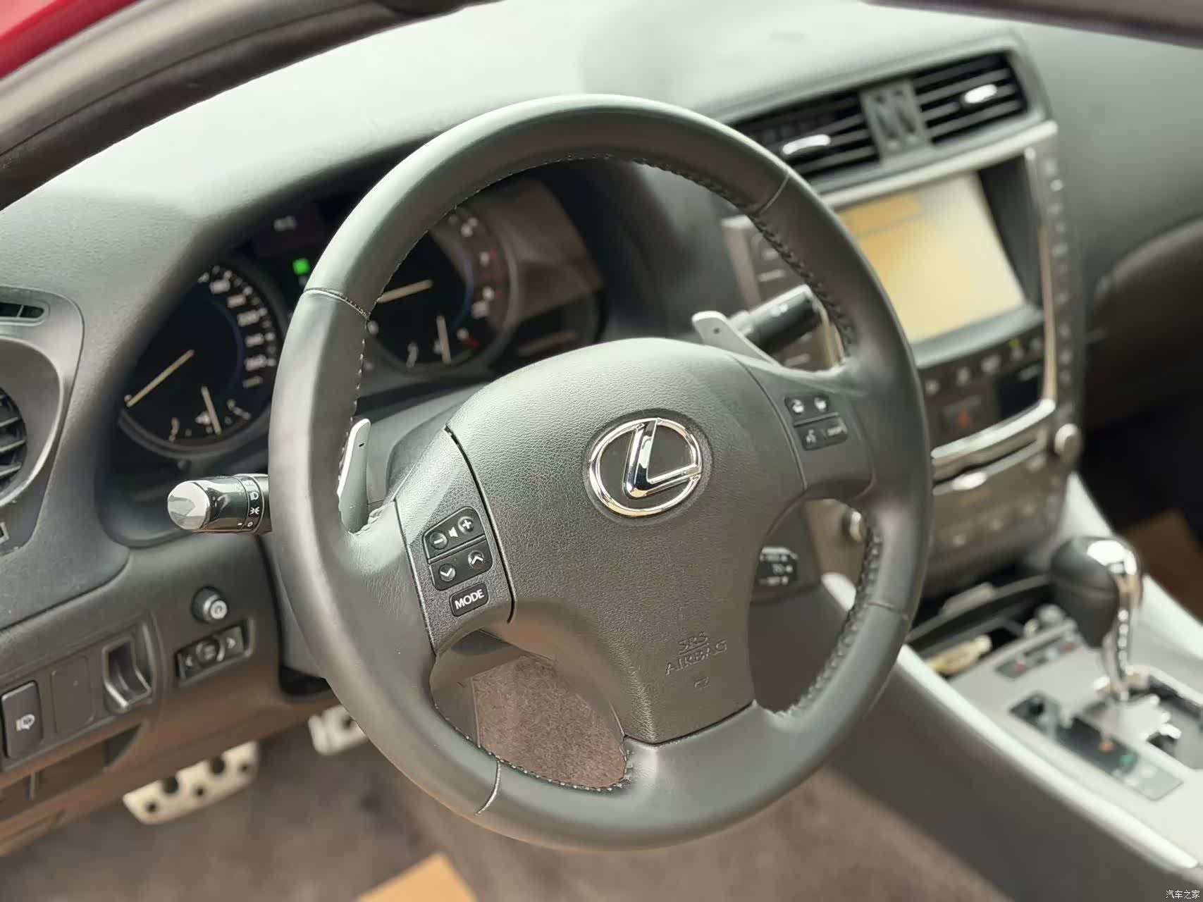 Lexus IS, 2010 8