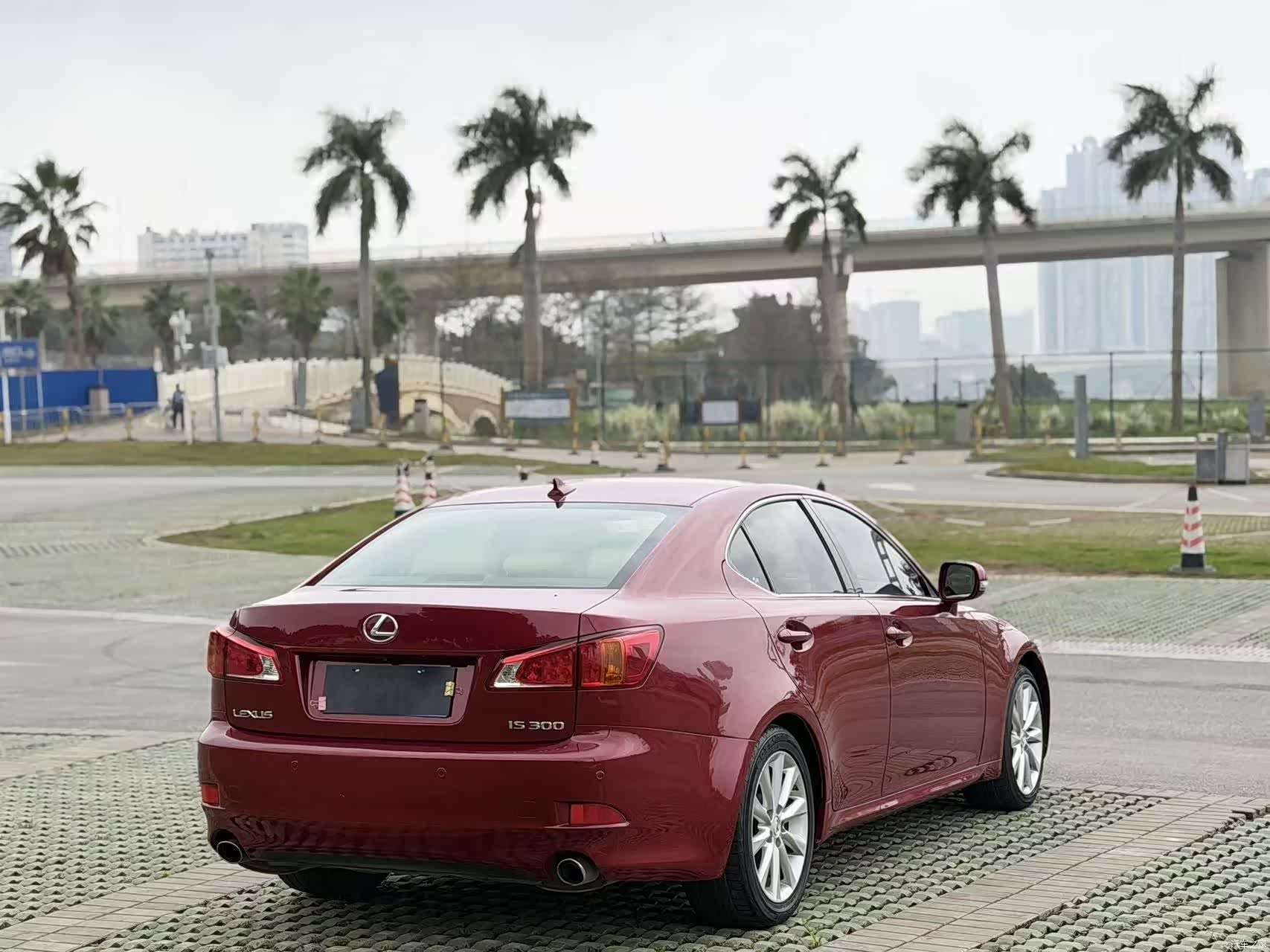 Lexus IS, 2010 4