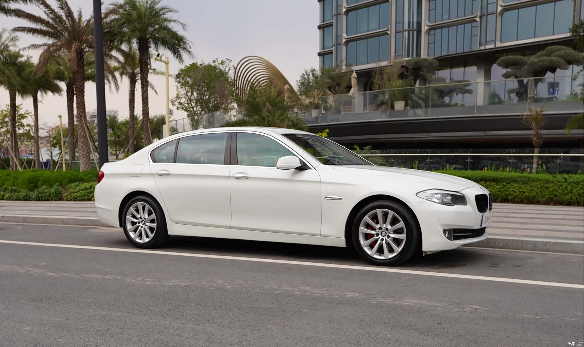 BMW 5 Series, 2011 3