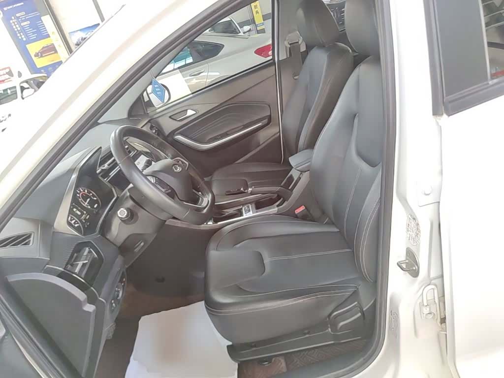 Chery 3x, 2022 15