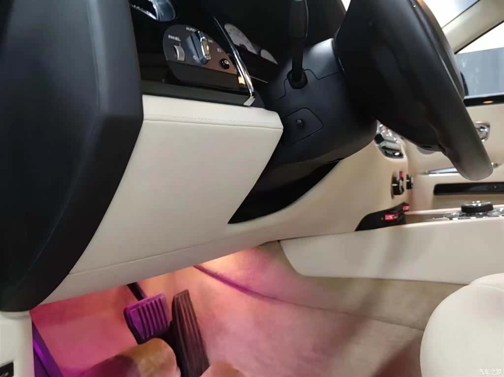 Rolls-Royce Ghost, 2016 3
