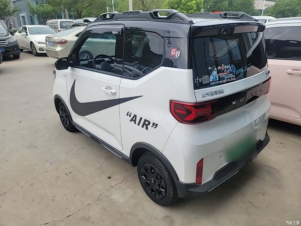 Wuling MINIEV, 2022 все фото