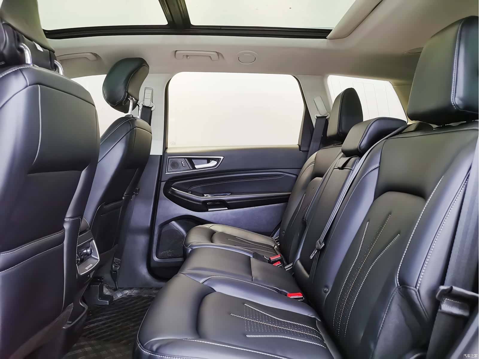 Ford Edge, 2021 16