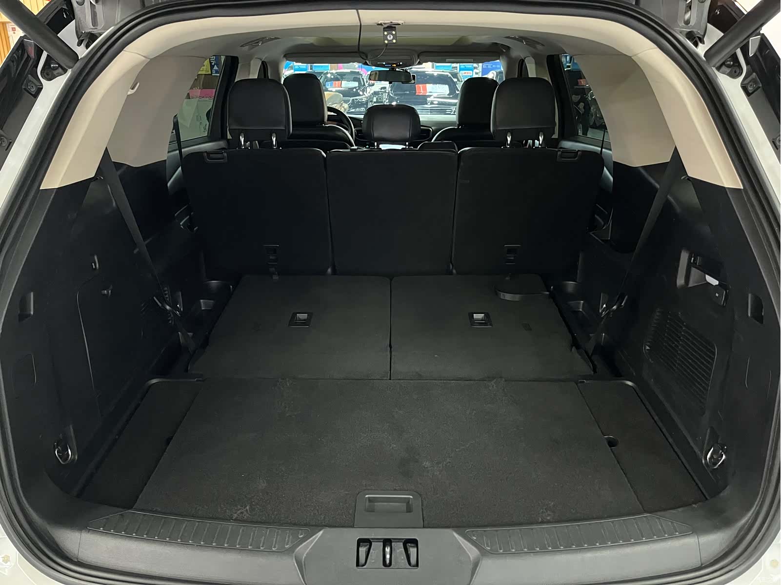 Ford Explorer, 2021 9