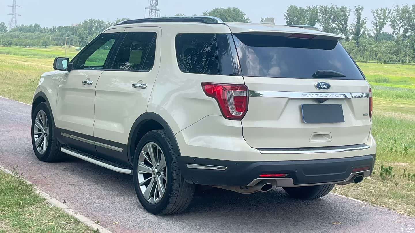 Ford Explorer, 2019 9
