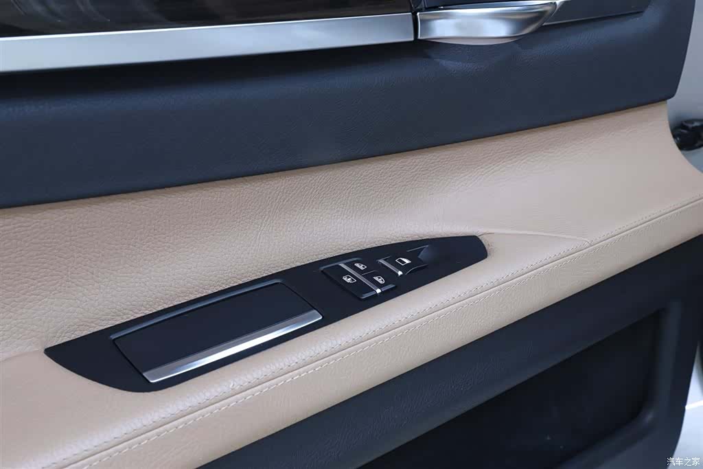 BMW 7 Series, 2013 16
