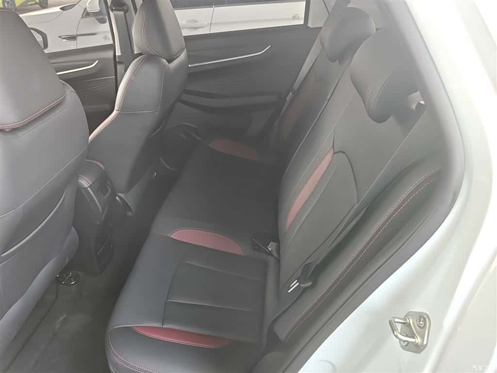 Geely X3, 2022 17