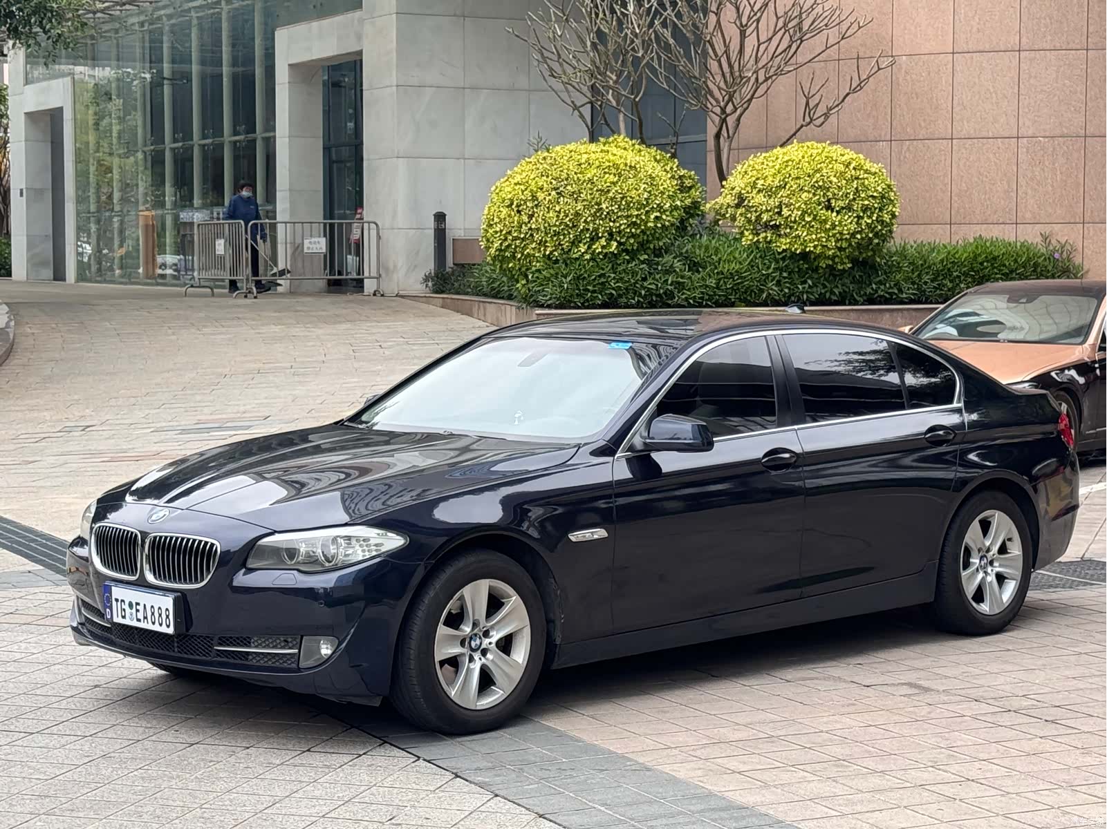 BMW 5 Series, 2011 1