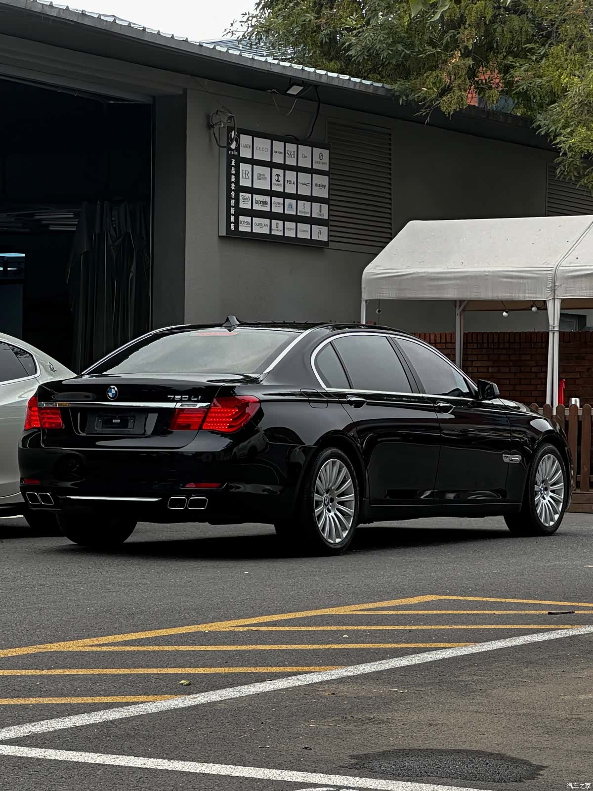 BMW 7 Series, 2011 15