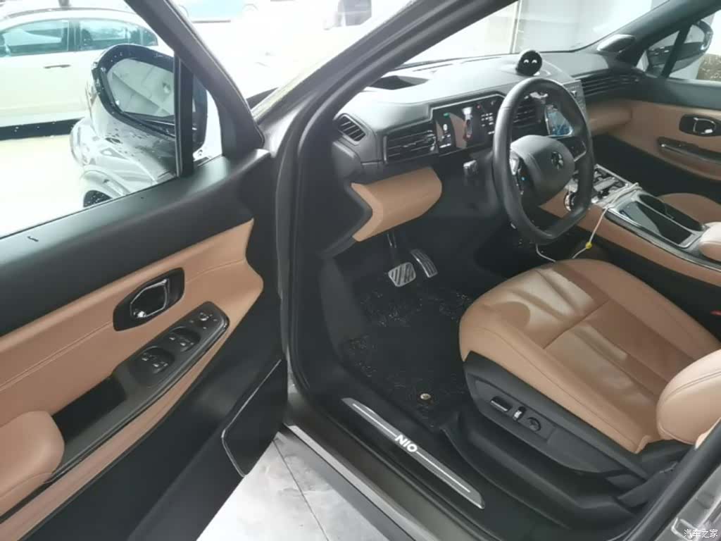 NIO ES8, 2022 16